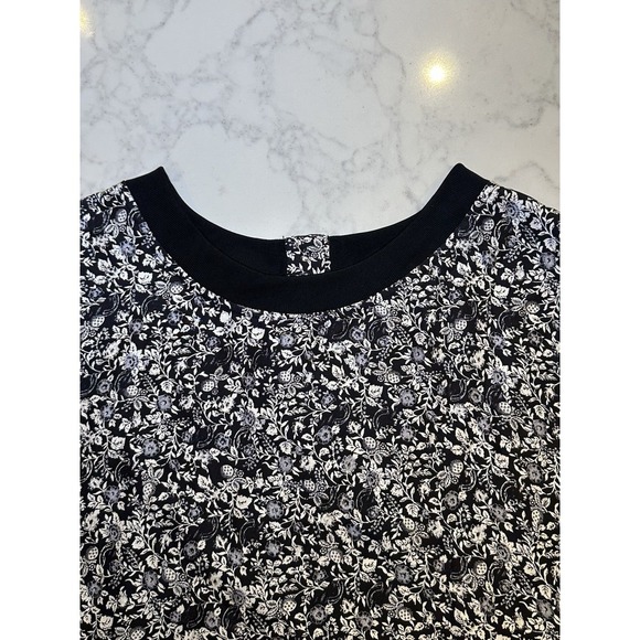NWT Theory Klima Silk Floral Top Short Sleeve Button Back Black White Large - Picture 6 of 9
